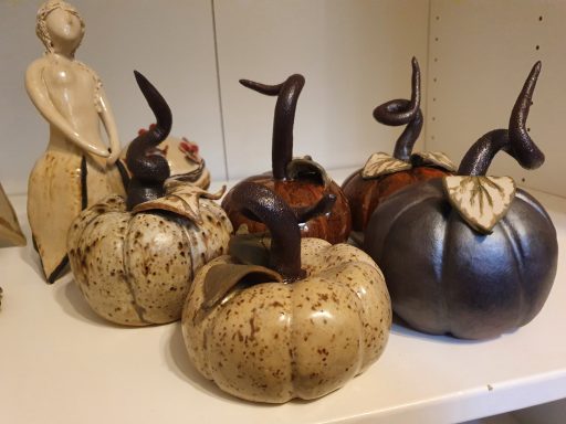 pumpor, 300 kr